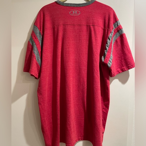 Under Armour University of Wisconsin Badgers Football shirt Size XL - Picture 4 of 6